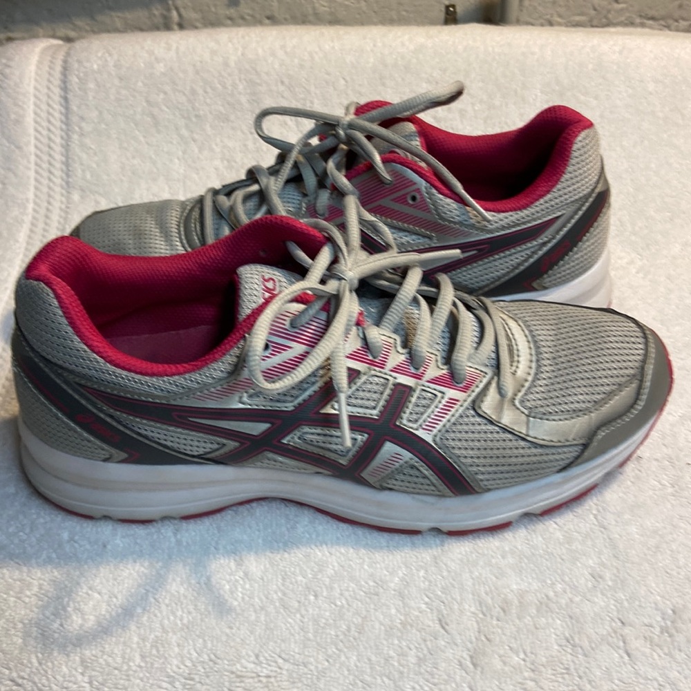 ASICS Sneakers